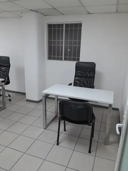Amplia Oficina en Tlaquepaque a un Lado del Banamex del Tapatio