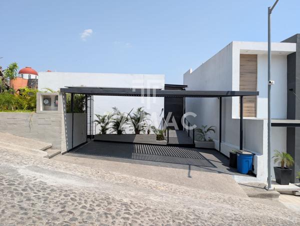 Casa en venta en exclusiva comunidad cerrada en Burgos Corinto, Temixco Casa en venta en exclusiva comunidad cerrada en Burgos Corinto, Temixco