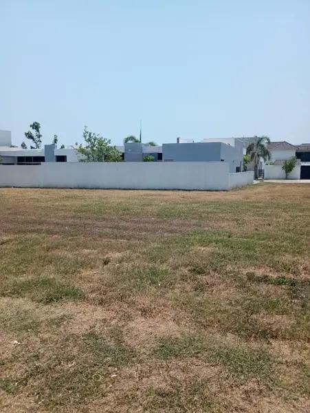 Hermoso terreno en venta en Fraccionamiento Río del Dorado