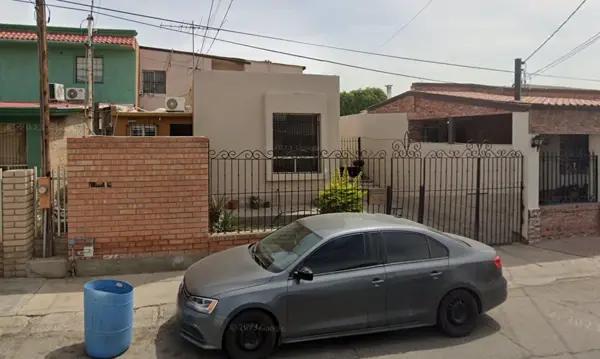 Casa en venta en calle Atenco Mexicali Colonia Calafia ET