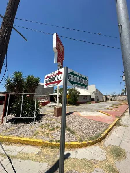 0781 BLVD CONSTITUCION