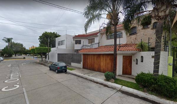 VENDO CASA EN PASEOS DEL SOL, ZAPOPAN-JAL