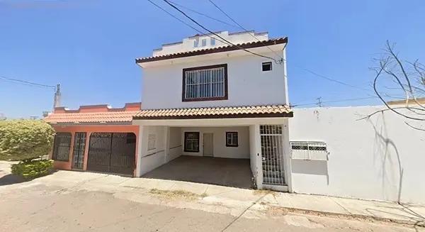 CASA EN VENTA EN VILLA VERDE DE RECUPERACIÓN BANCARIA