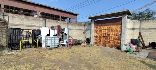 ¡Excelente oportunidad de inversión! Terreno en venta a pie de carretera