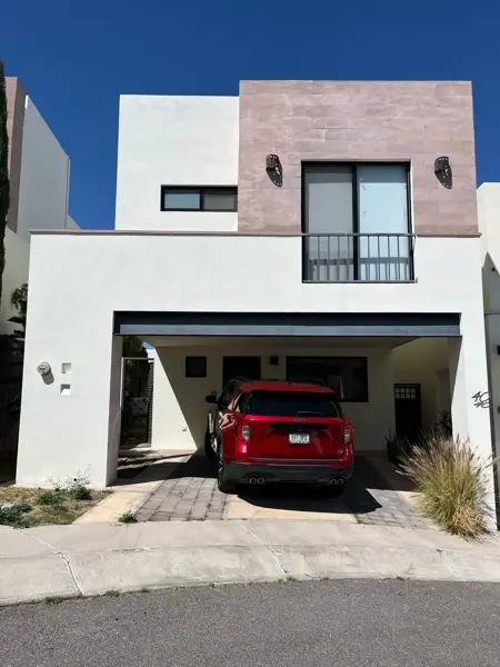 Casa en venta en zibata