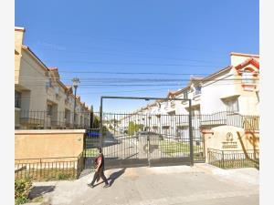 Casa en venta en Valle San Pedro Urbi Villa del Campo, Tecámac, México