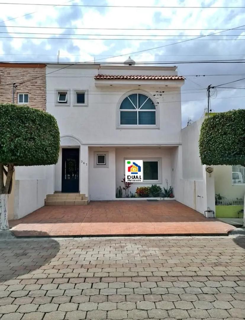 Foto 0 de Casa en Venta en Fracc. El Cortijo, Irapuato, Gto. | Id mx25-my10086
