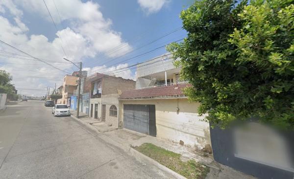 Casa en venta Lomas del Paraíso 1a. Sección Pánfilo Natera 4401 Guadalajara GS Casa en venta Lomas del Paraíso 1a. Sección Pánfilo Natera 4401 Guadalajara GS