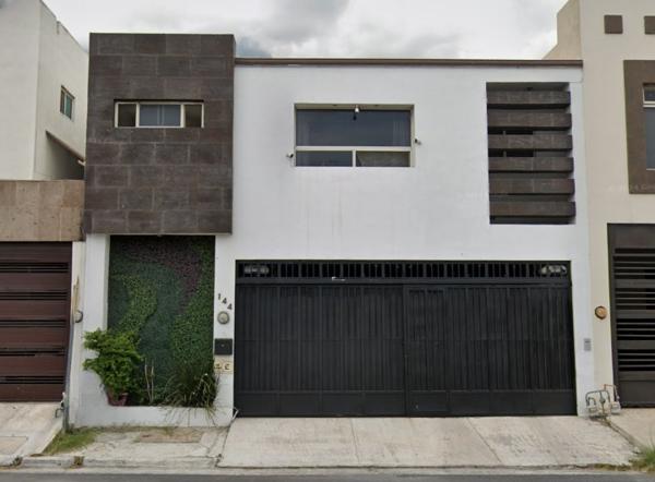 CASA EN RECUPERACIÓN BANCARIA EN LINCE No. 144 CUMBRES ELITE 8VO SECTOR MONTERREY NUEVO LEÓN.