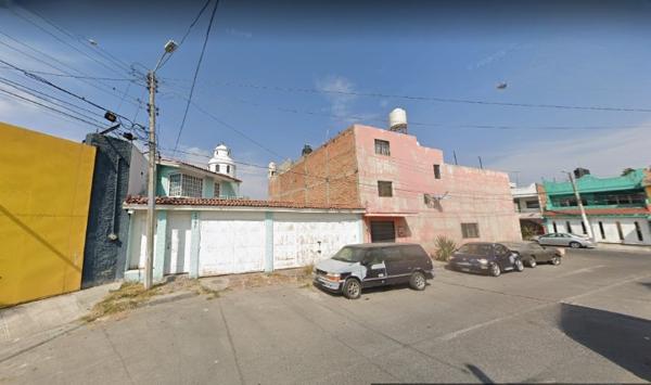 CASA EN VENTA EN JOAQUÍN AARON GUADALAJARA ET CASA EN VENTA EN JOAQUÍN AARON GUADALAJARA ET
