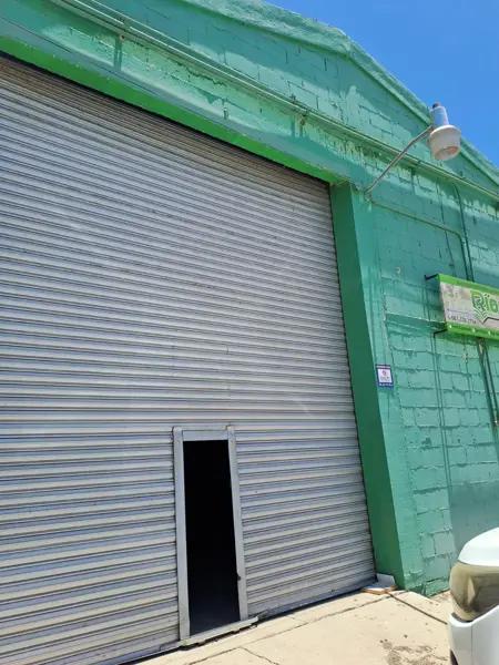 Bodegas en renta en Bachigualato, Culiacán: 200 m² con acceso para tráiler y tren
