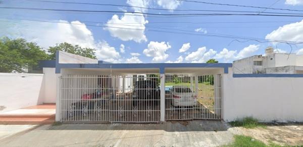 CASA EN RECUPERACIÓN BANCARIA EN C 31 No. 104 LAS BRISAS, MÉRIDA YUCATÁN.