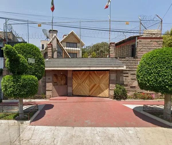Casa en Venta en Lomas Estrella, Iztapalapa - RT