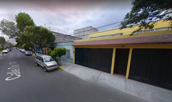 VENDO CASA EN LA MOCTEZUMA-VENUSTIANO CARRANZA