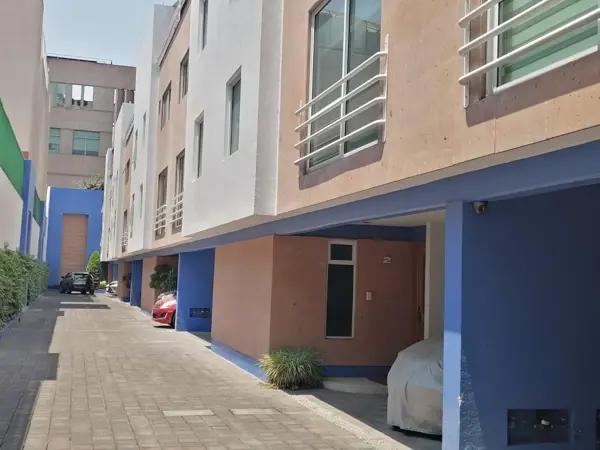 Casa en condominio horizontal en Del Valle Sur, Ciudad de México: Venta directa