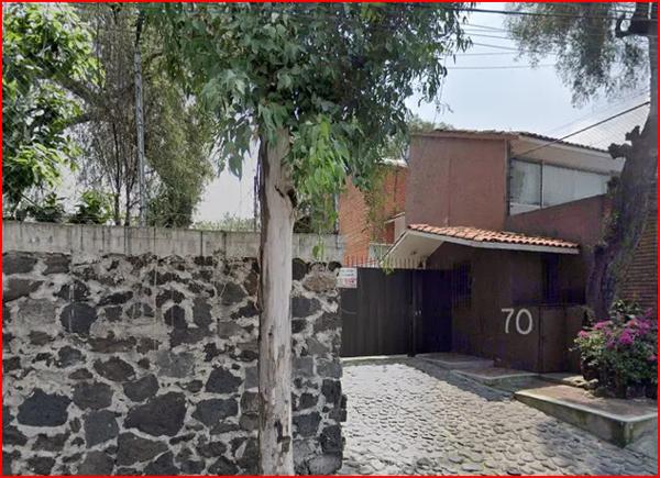 CASA EN VENTA EN COLONIA SANTA URSULA XITLA TLALPÀN CDMX RECUPERACIÒN BANCARIA