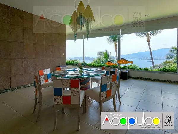 Casa en comunidad privada en Las Brisas, Acapulco, con vista a la bahía Casa en comunidad privada en Las Brisas, Acapulco, con vista a la bahía