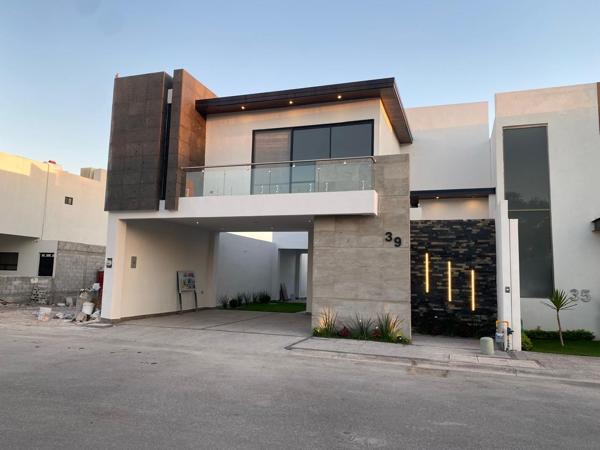 Hermosa casa nueva en Las Viñas Fraccionamiento los Viñedos Hermosa casa nueva en Las Viñas Fraccionamiento los Viñedos