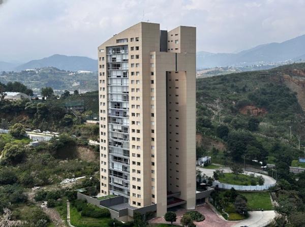 DEPARTAMENTO ADJUDICADO EN RECUPERACION BANCARIA EN AV. DE LAS PLAZAS 60 No. 1803 BOSQUE REAL, HUIXQ