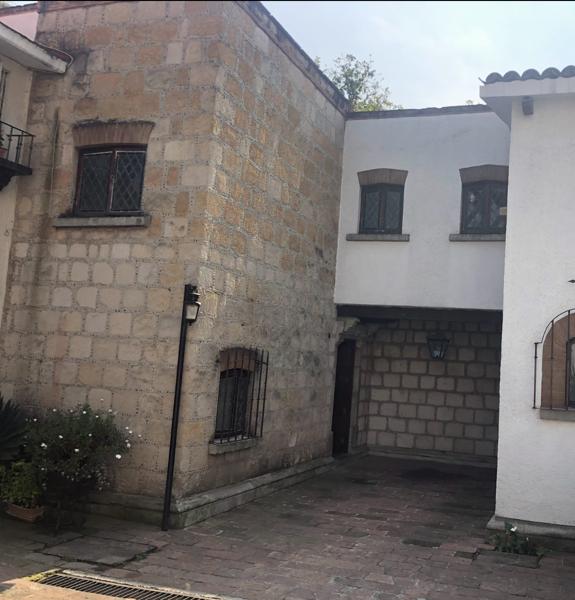 Excelente casa colonial moderno con alberca