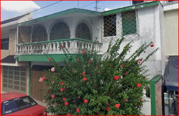 CASA EN VENTA SAUCE 303 VERSALLES SUR TEPIC NAYARIT MÈXICO RECUP BANC