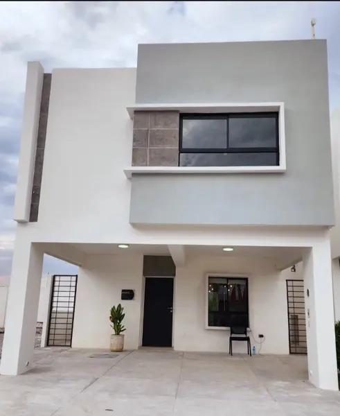 Casa por zona cerca a Cotsco