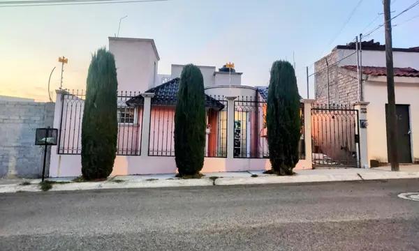 CASA EN VENTA EN TEJEDA, CORREGIDORA QUERETARO