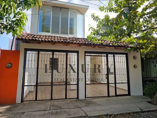 Casa en venta de 3 recámaras en Villa de Álvarez, Colima