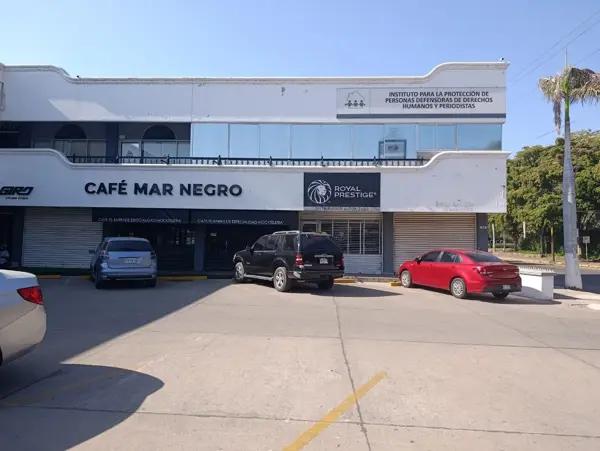 LOCAL EN RENTA PLANTA BAJA ESQUINA FRENTE A PARQUE BOTANICO, CHAPULTEPEC 150 M2 LOCAL EN RENTA PLANTA BAJA ESQUINA FRENTE A PARQUE BOTANICO, CHAPULTEPEC 150 M2