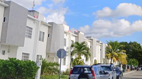Casa en Fracc. Los Olivos Playa del Carmen Solidaridad Quintana Roo. SYP Casa en Fracc. Los Olivos Playa del Carmen Solidaridad Quintana Roo. SYP