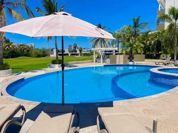 Hermoso condominio en venta en el campo de golf