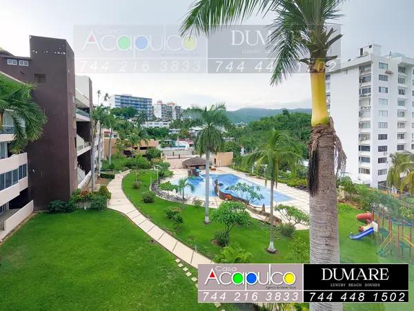 Departamento en venta, amplio jardín y alberca, Club Deportivo, Acapulco