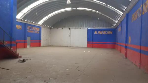 Bodega Comercial en Renta o Venta sobre Carretera Palmillas Toluca