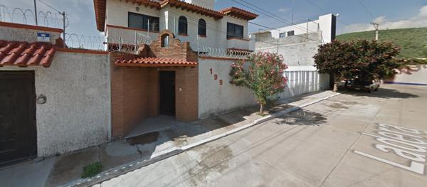 VENDO CASA EN JARDINES DE SAN ANTONIO, IRAPUATO-GTO