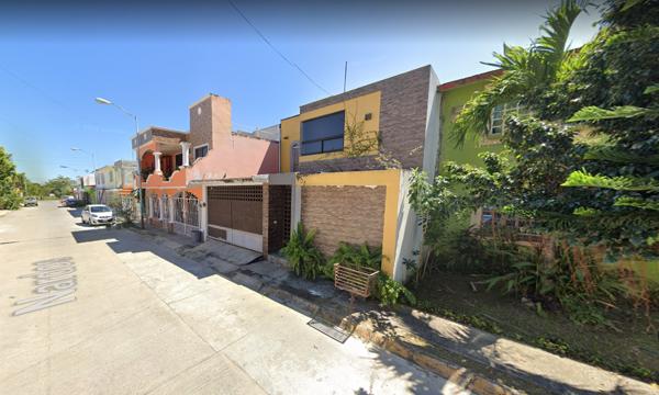 CASA EN VENTA EN BLANCAS MARIPOSAS-TABASCO