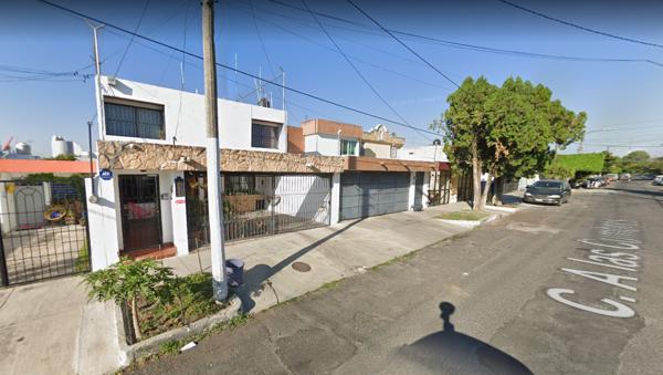 VENDO CASA EN PRADOS GUADALUPE, ZAPOPAN-JAL