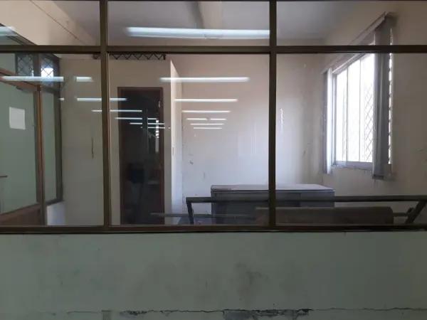 Nave industrial, cuenta con oficina, medio baños para trbajadores, estacionamiento amplio
