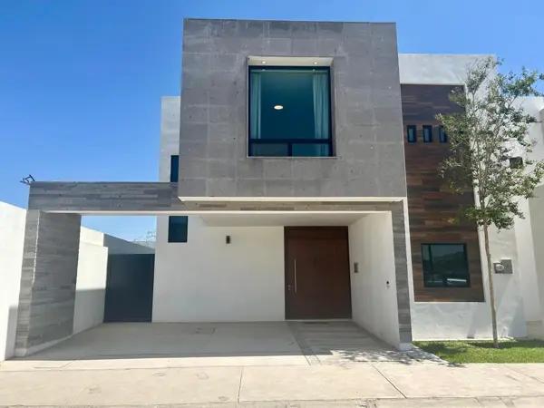 Casa en VENTA zona Ampliación Senderos Casa en VENTA zona Ampliación Senderos