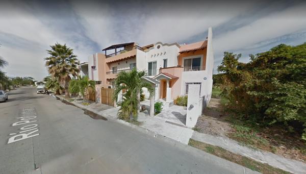 CASA EN VENTA EN FLUVIAL VALLARTA-JAL