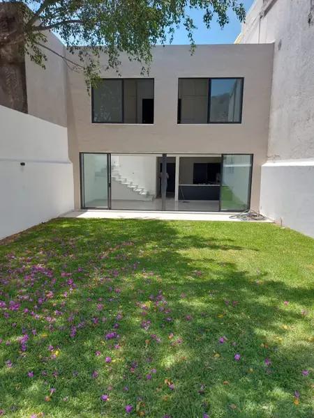 Casa en venta en Las Fincas, Jiutepec, Morelos Casa en venta en Las Fincas, Jiutepec, Morelos