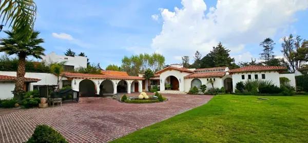 Casa en venta en San Carlos, Metepec, México