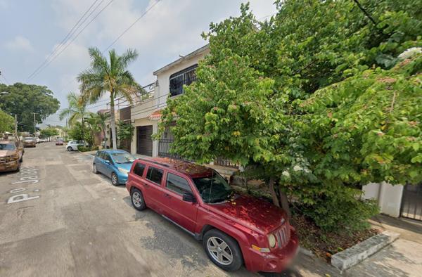 VENDO CASA EN PRADOS DE VILLA HERMOSA-TAB
