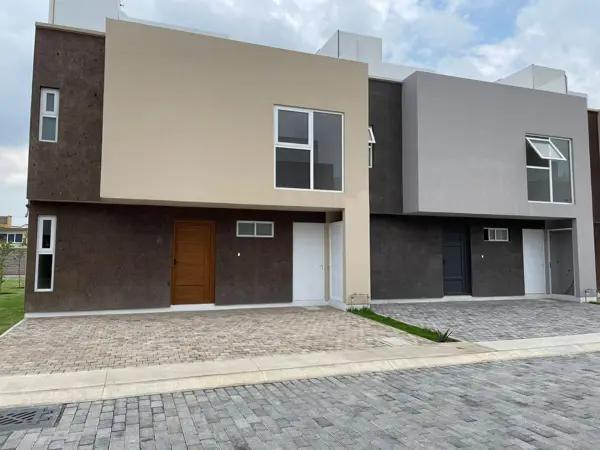 Casa en venta en Jesus Jimenez Gallardo, Metepec, México