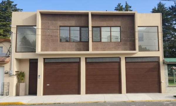 Casa en venta en San Carlos, Metepec, México Casa en venta en San Carlos, Metepec, México
