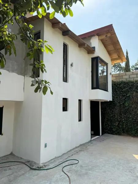 Casa en venta en Casas Viejas, Valle de Bravo, México Casa en venta en Casas Viejas, Valle de Bravo, México