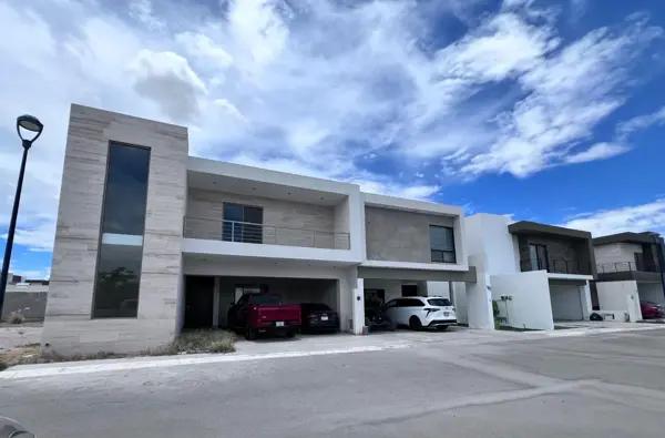 CASA EN VENTA PRIMER SECTOR VIÑEDOS
