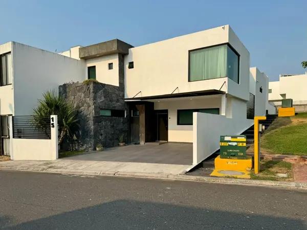 Casa en venta en Lomas de la Rioja, Alvarado, Veracruz de Ignacio de la Llave Casa en venta en Lomas de la Rioja, Alvarado, Veracruz de Ignacio de la Llave