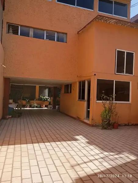 EXCLUSIVA CASA EN JARDIN BALBUENA