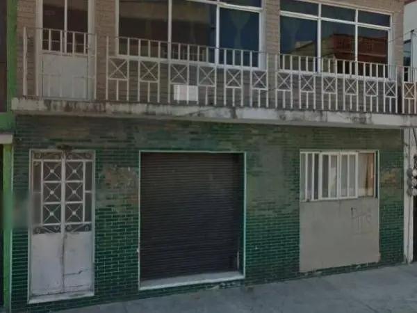 Venta Casa con departamentos y local comercial en  Exescuela de Tiro,