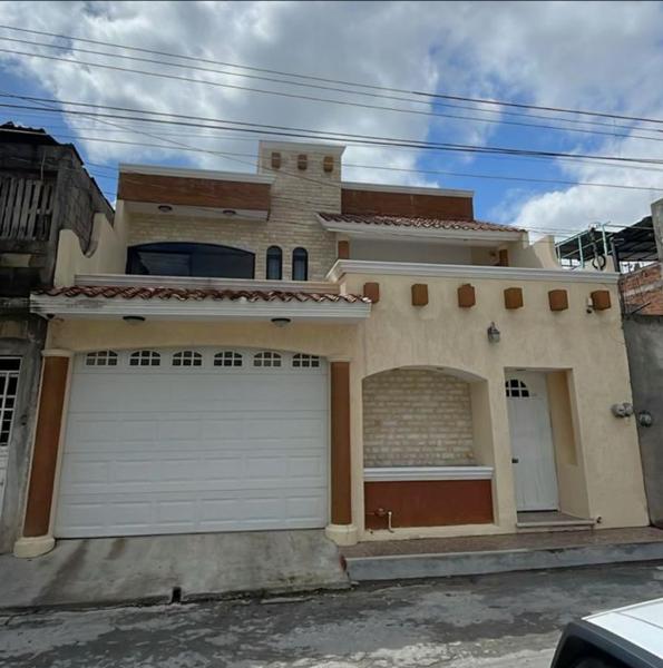 Casa con 4 Habitaciones